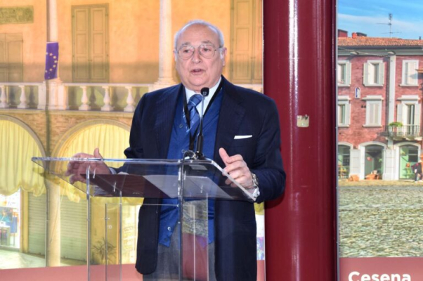 Forlì primo aeroporto Covid free d'Italia grazie a Beghelli