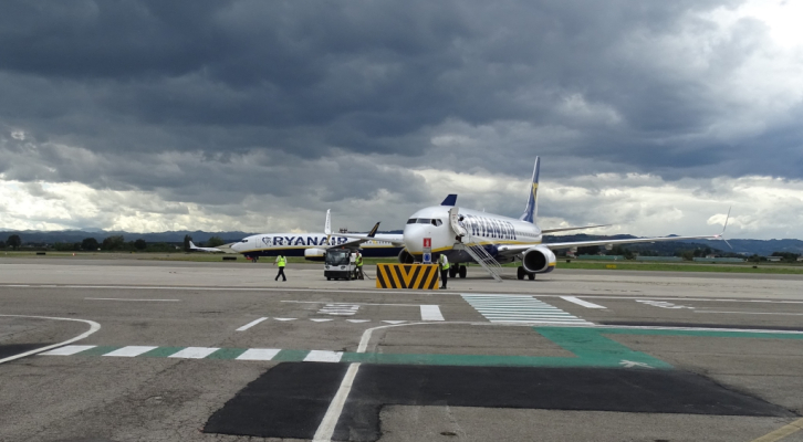 Dodici voli Ryanair fanno scalo all'aeroporto 